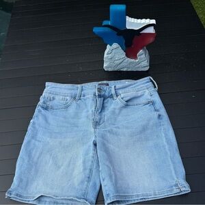 NYDJ Blue Jean Ella Shorts Light Wash Bermuda